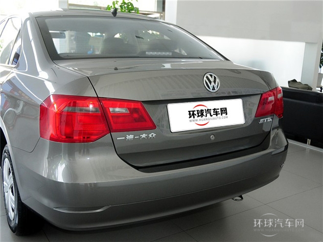 2015款 1.6L 手動(dòng)時(shí)尚型