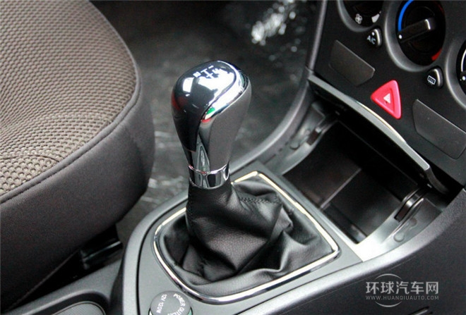 2014款 CROSS 1.5L 手動智驅(qū)尊逸型
