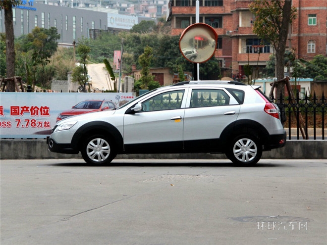 2014款 CROSS 1.5L 手動智驅(qū)尊逸型