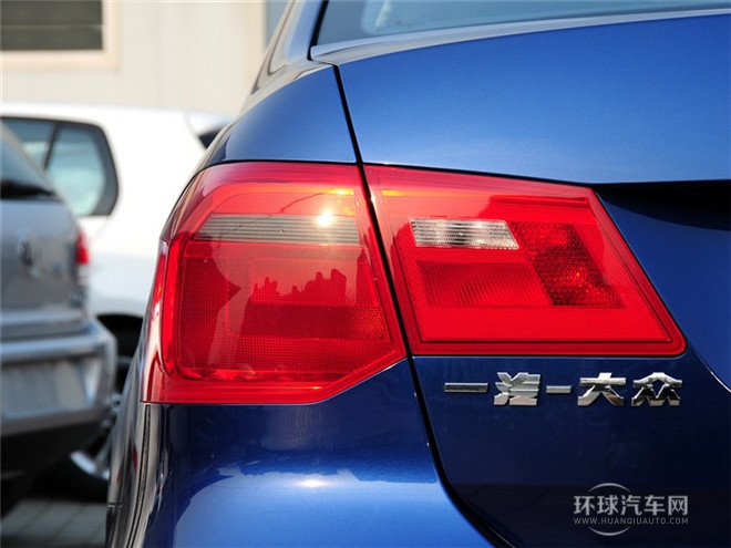 2015款 1.6L 自動(dòng)豪華型