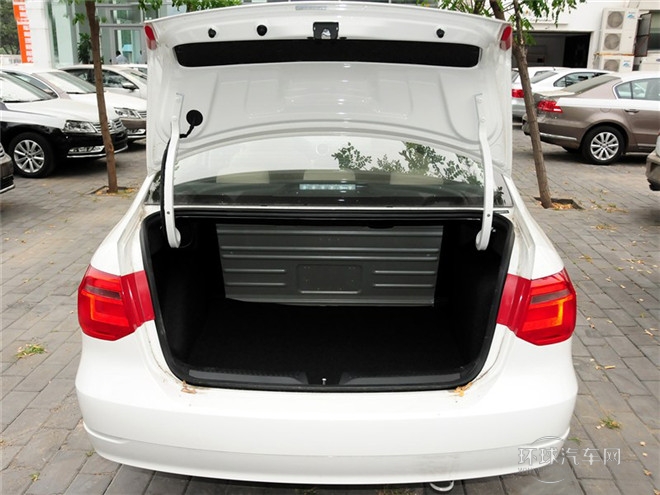2015款 1.6L 自動(dòng)舒適型