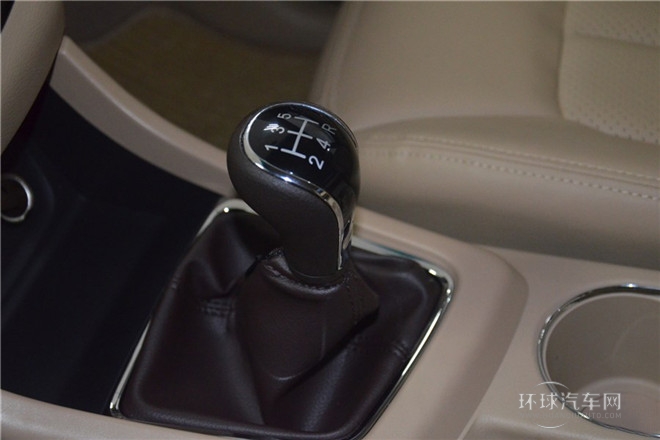 2014款 1.8L 手動(dòng)舒適型 7座