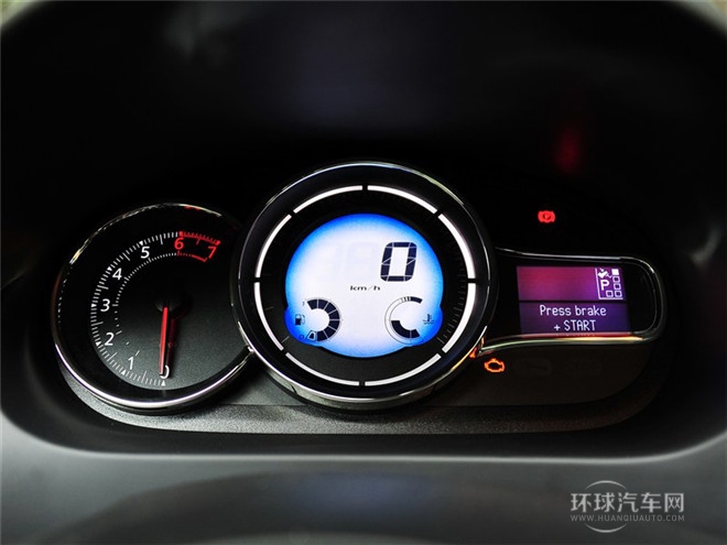 2015款 2.0L 時(shí)尚版