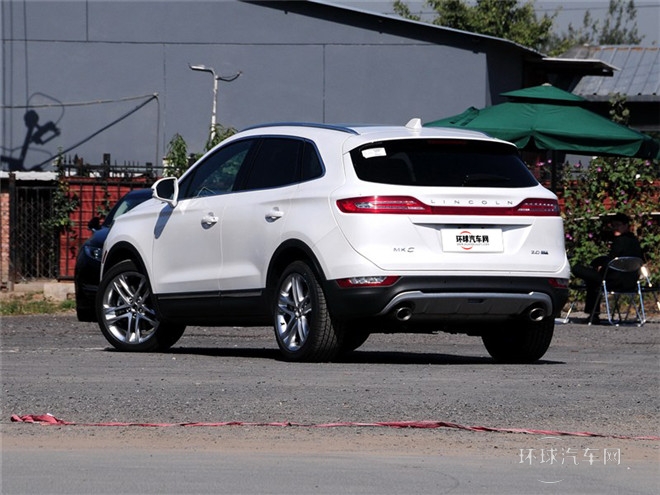 2014款 2.0T 四驅(qū)尊雅版