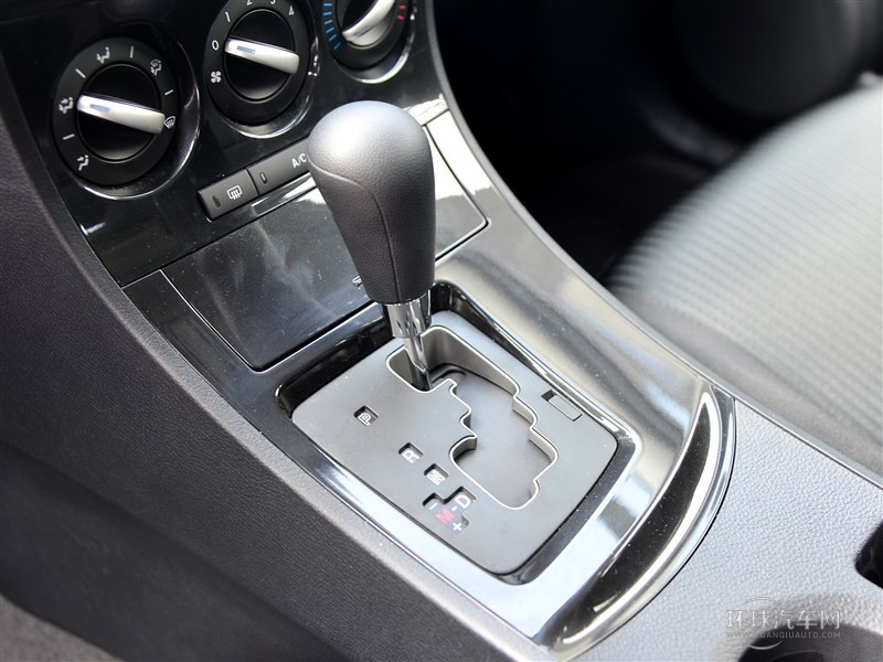 2015款 兩廂 1.6AT精英型