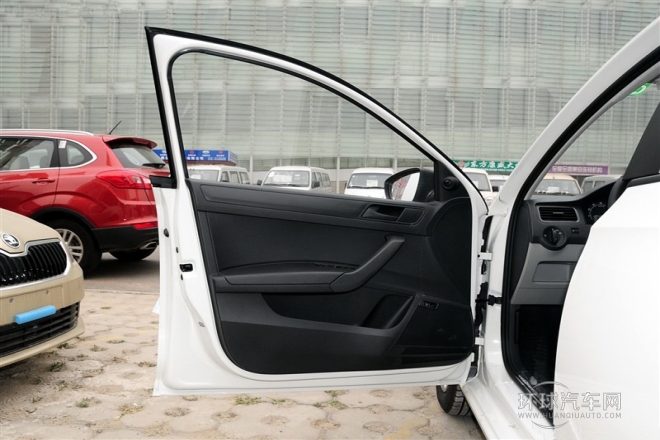 2015款 1.4L 手動樂選型