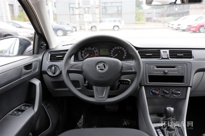 2015款 1.6L 自動(dòng)樂選型