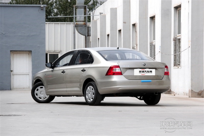 2015款 1.6L 自動(dòng)樂選型