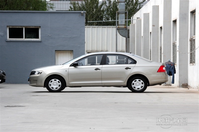 2015款 1.6L 自動(dòng)樂選型