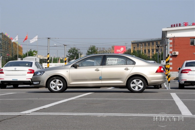 2015款 1.6L 手動(dòng)智選型