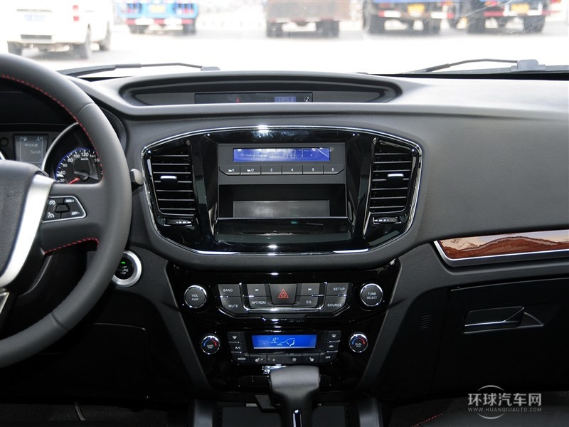 2015款 運(yùn)動版 2.0L 自動尊享型