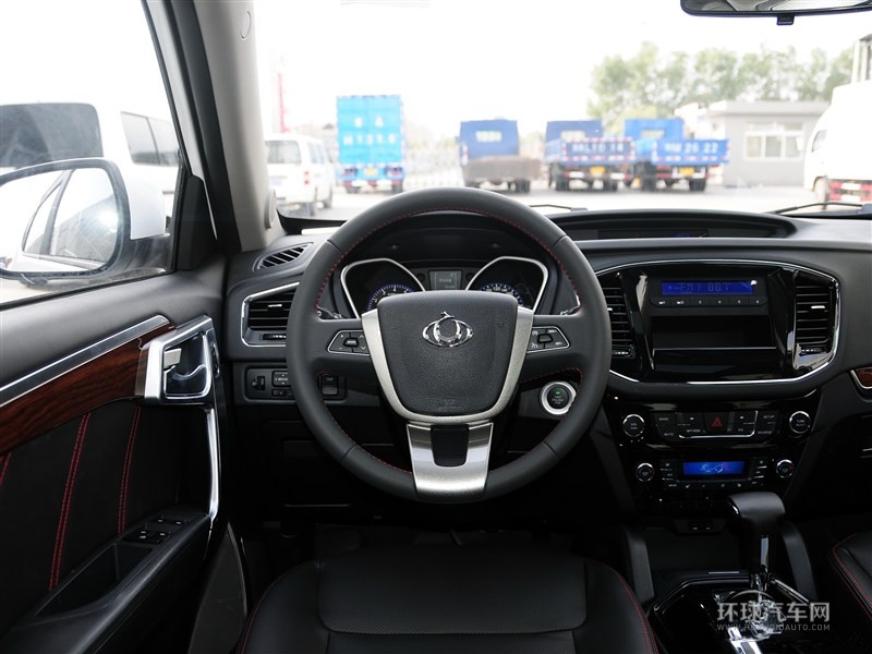 2015款 運(yùn)動版 2.0L 自動尊享型
