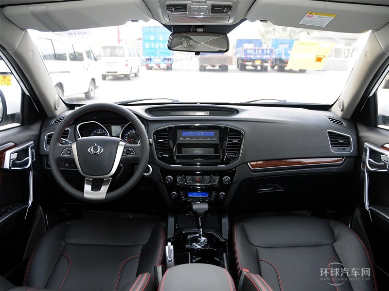 2015款 運(yùn)動版 2.0L 自動尊享型