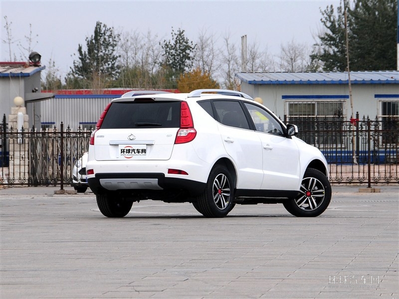 2015款 運(yùn)動版 2.0L 自動尊享型