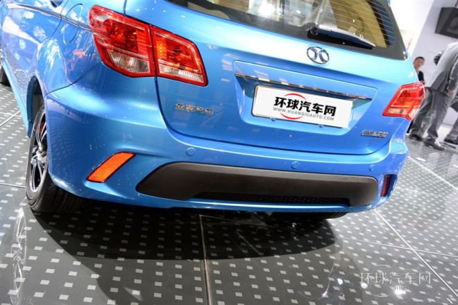 2015款 兩廂 1.5L 自動(dòng)樂(lè)尚版