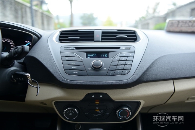 2015款 1.5L 自動(dòng)舒適型