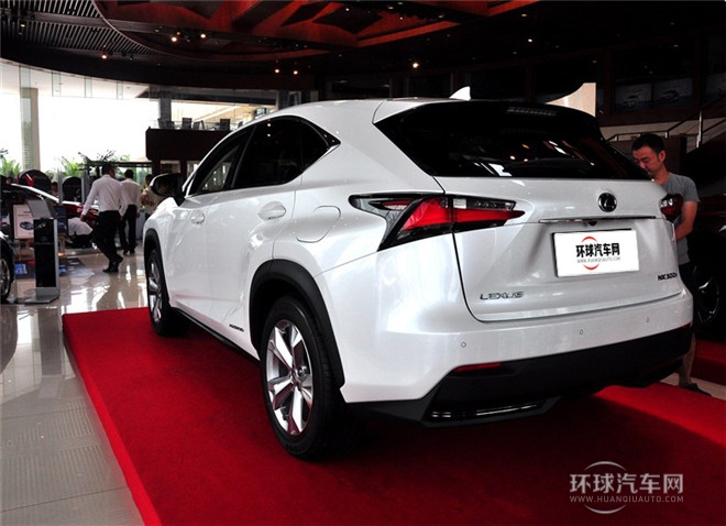 2015款 300h 全驅(qū) 鋒芒版