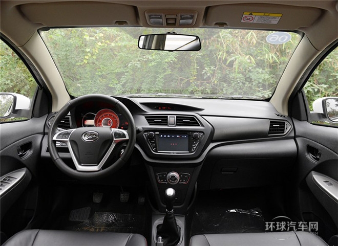 2014款 1.5L 手動(dòng)豪華型