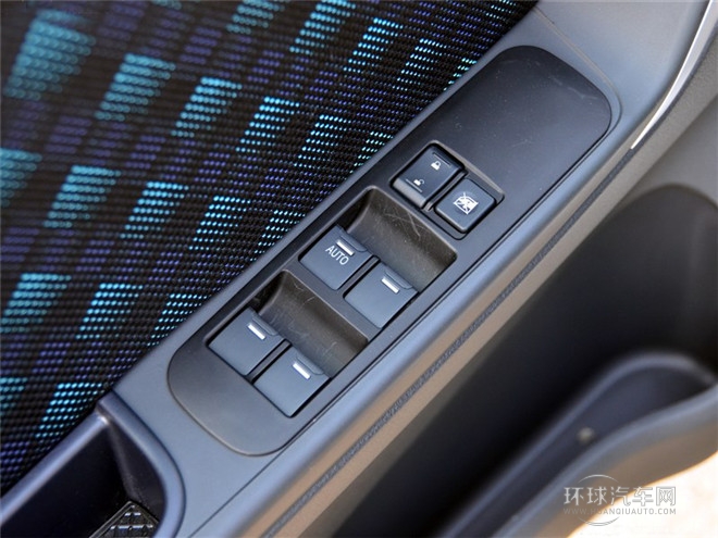 2014款 三廂 1.4L 手動理想型