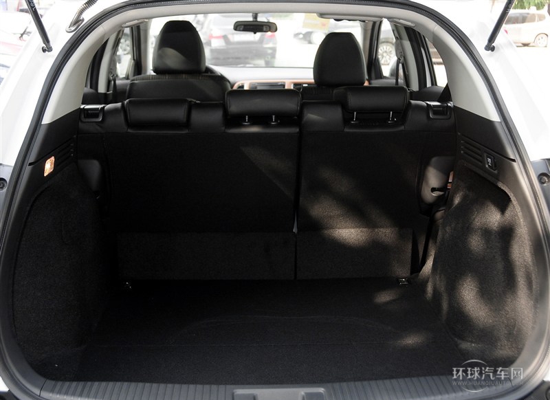 2015款 1.8L CVT兩驅(qū)豪華型