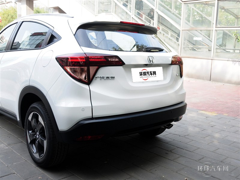 2015款 1.8L CVT兩驅(qū)豪華型