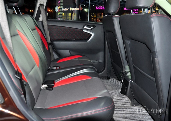 2014款 兩廂 1.5L 自動(dòng)夢想型