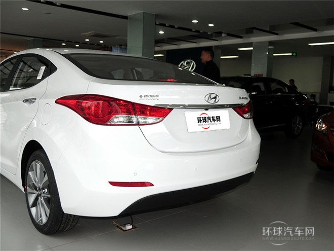 2015款 1.6L 自動(dòng)尊貴型