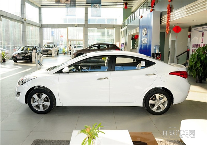 2015款 1.6L 自動(dòng)尊貴型