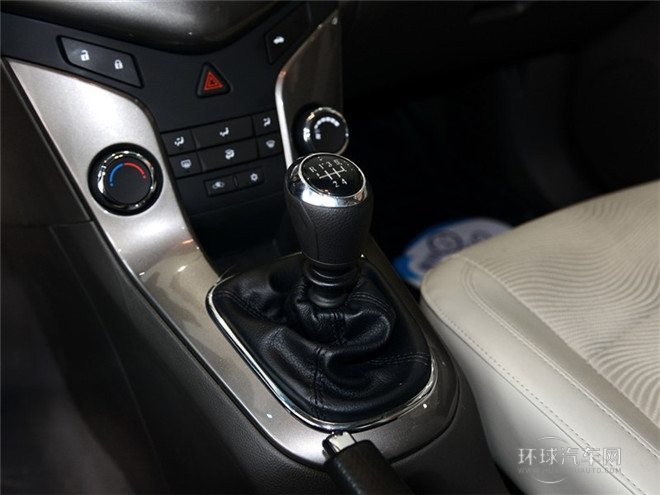 2015款 1.5L 經(jīng)典 SE MT