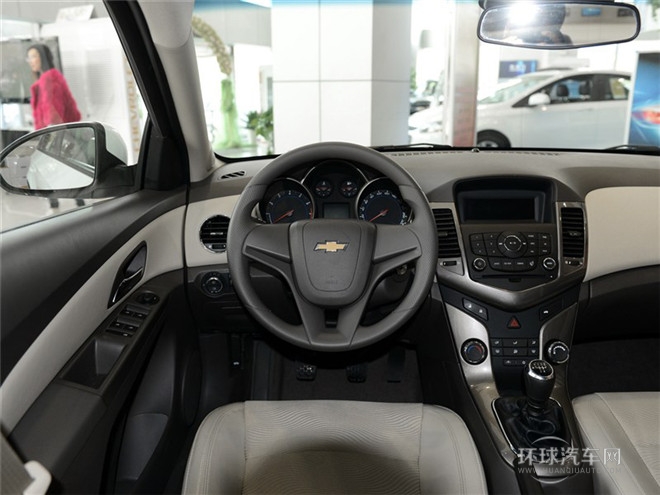 2015款 1.5L 經(jīng)典 SE MT