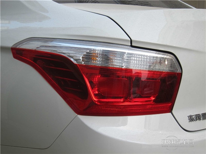2014款 1.6L 手動(dòng)時(shí)尚型CNG