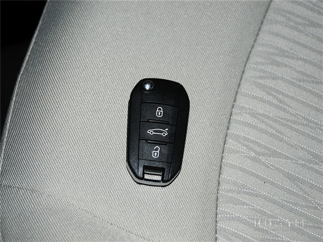 2014款 WTCC紀(jì)念版 1.6L 手動時尚型
