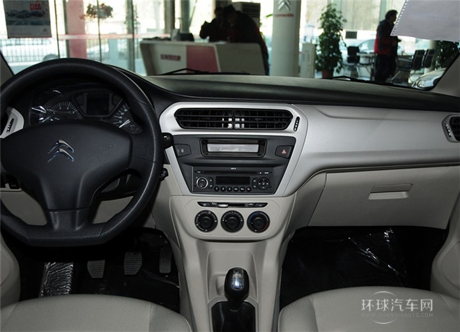 2014款 WTCC紀(jì)念版 1.6L 手動(dòng)時(shí)尚型