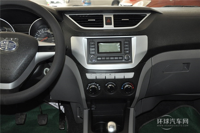 2014款 1.3L 手動5座經典版