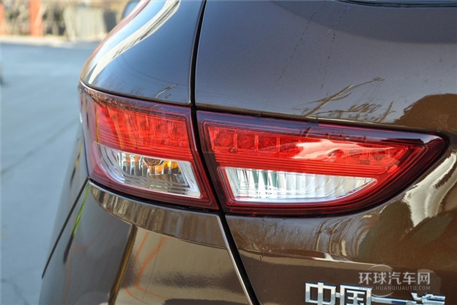 2014款 1.8L 自動(dòng)豪華型