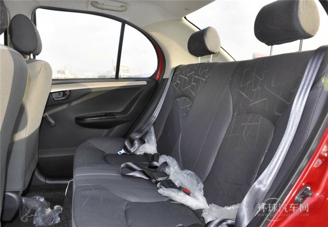 2014款 1.5L 手動標(biāo)準(zhǔn)型