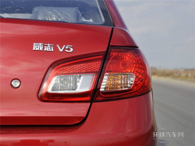 2014款 1.5L 手動標(biāo)準(zhǔn)型