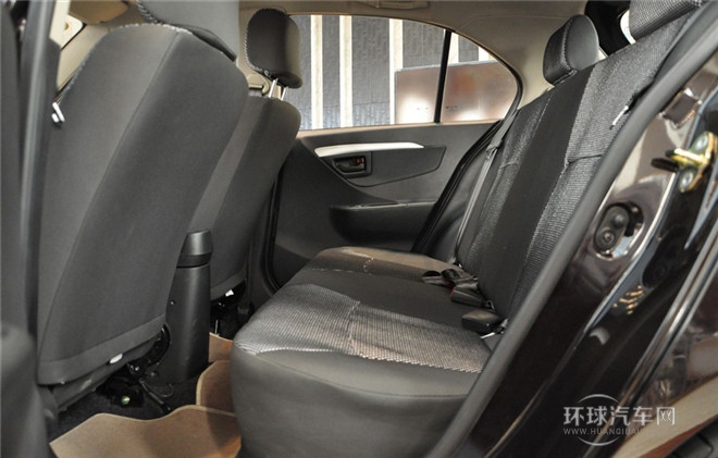 2014款 1.3L 手動運(yùn)動豪華型