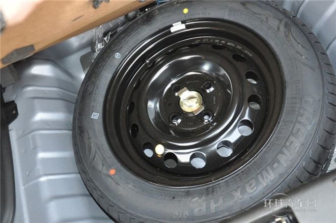 2014款 1.3L 手動(dòng)運(yùn)動(dòng)舒適型