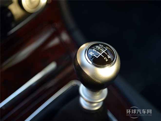 2014款 2.0T 手動(dòng)豪華型