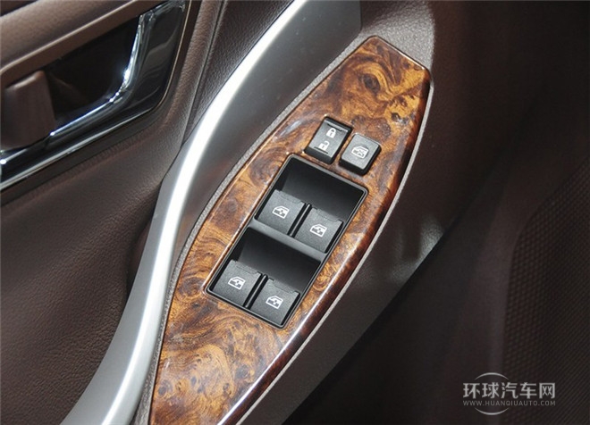 2014款 1.6L 新視界版自動(dòng)尊貴型