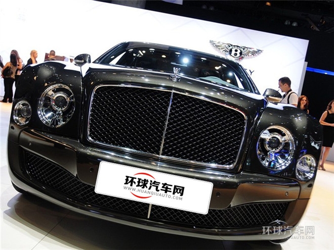 2015款 6.8T 標(biāo)準(zhǔn)版