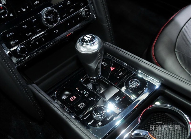 2015款 6.8T 極致版