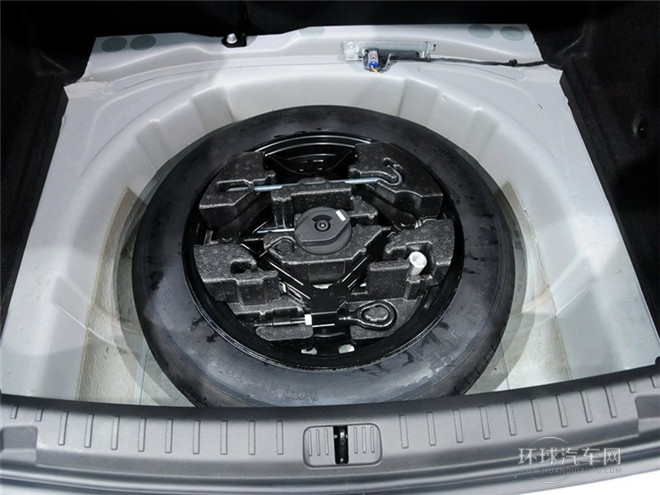 2015款 都市SUV 1.6T 自動(dòng)型動(dòng)派