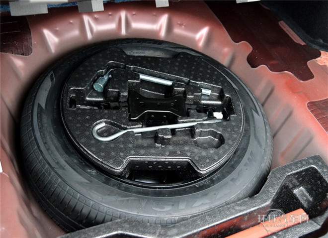 2015款 1.6L 自動(dòng)尊享型