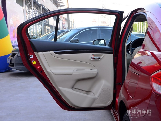 2015款 1.6L 自動尊享型