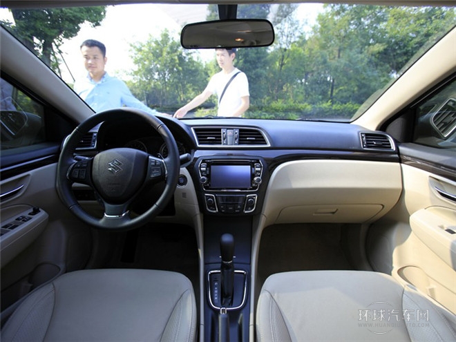 2015款 1.6L 自動尊享型