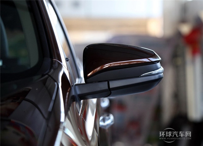 2015款 2.5L 自動四驅(qū)豪華版