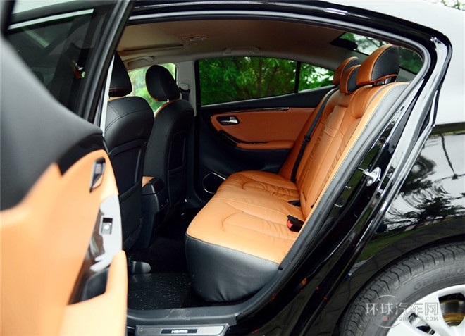 2015款 1.8L 自動(dòng)豪華型