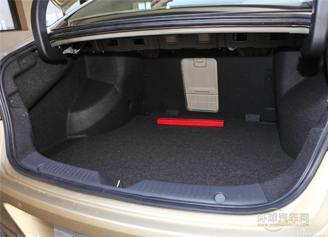 2015款 1.8T 自動(dòng)豪華導(dǎo)航型